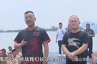 罗德里：足球对加维很残酷，我们得反复说服他不要气馁